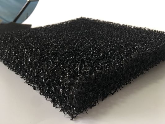 購入 2mmの30PPI泡フィルター材料、RoHSは活性炭の泡シートを オンライン製造