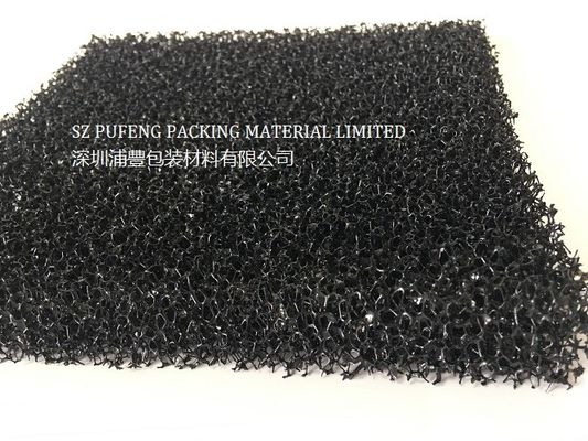粗いフィルター スポンジの塵フィルター泡の活性炭フィルター材料は型抜きした
