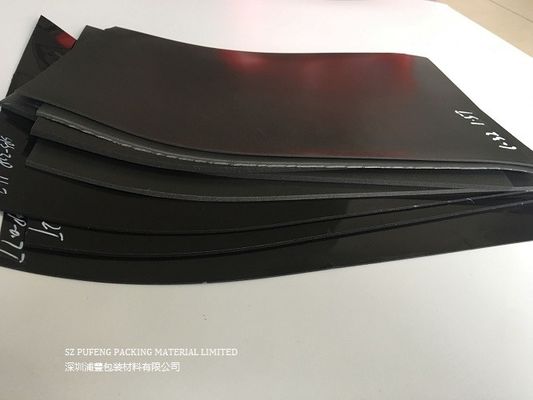 0.7mmペット サポートが付いている黒いSGS SR-S-15Pのウレタン フォームのウレタン フォーム