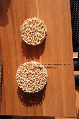 10PPIジルコニアの鉄の鋳造の菫青石のための陶磁器の泡フィルター